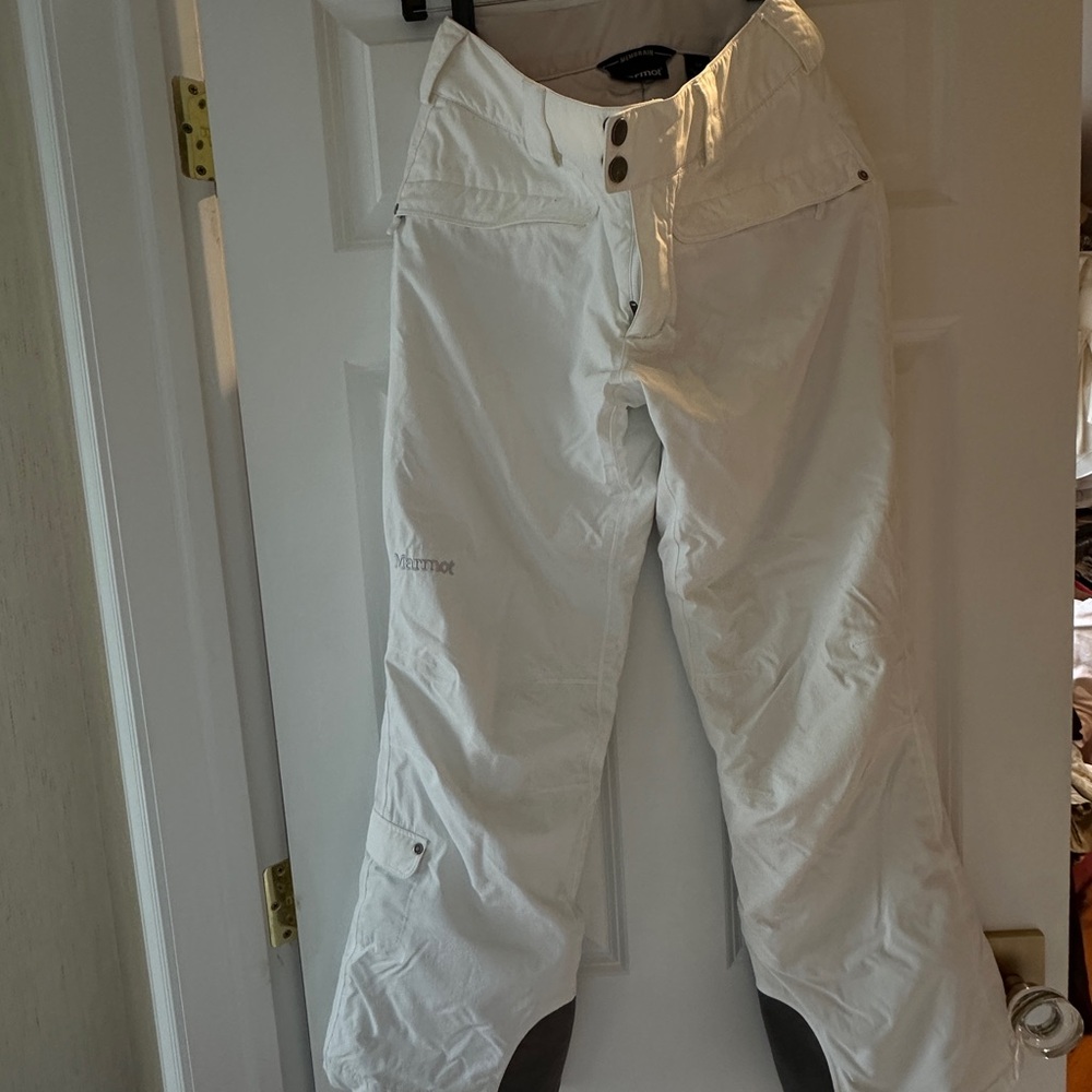 Marmot White Women’s Ski Pants, Size S/P.